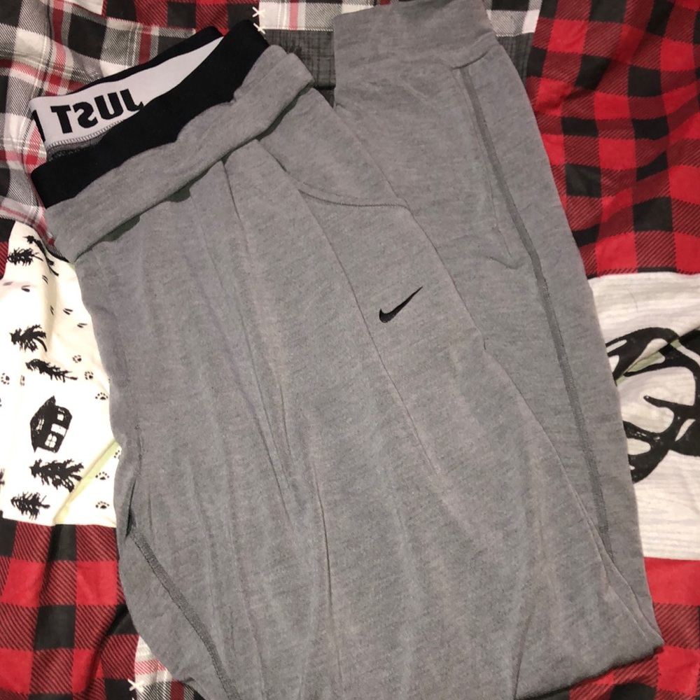 Nike Sweatpants